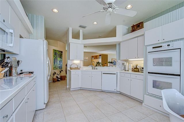 2963 HICKORY GROVE DRIVE, Valrico, FL 33596