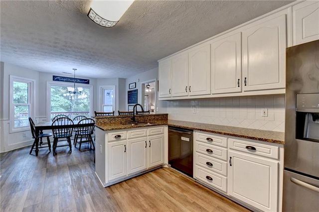 1882 FLOWERING Drive, Grayson, GA 30017