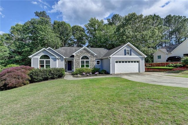 1882 FLOWERING Drive, Grayson, GA 30017