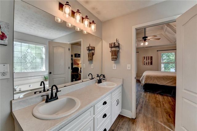 1882 FLOWERING Drive, Grayson, GA 30017
