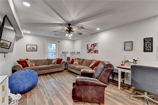 1882 FLOWERING Drive, Grayson, GA 30017