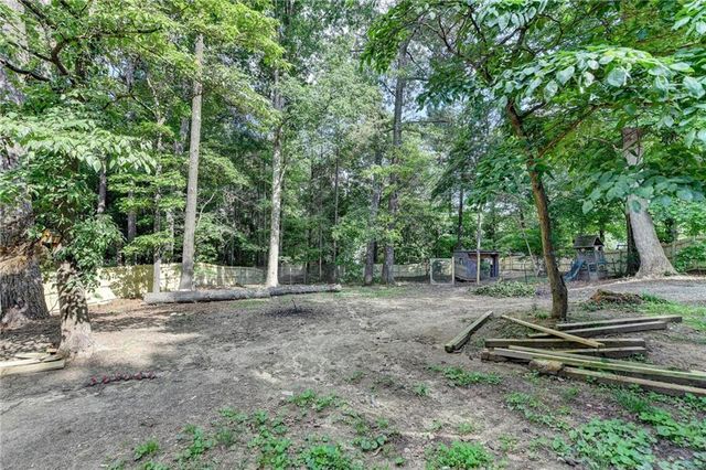 1882 FLOWERING Drive, Grayson, GA 30017