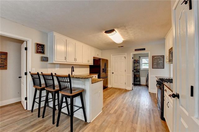 1882 FLOWERING Drive, Grayson, GA 30017
