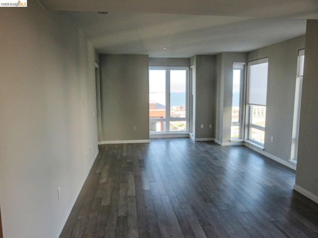 10 Innes Ct 307, San Francisco, CA 94124