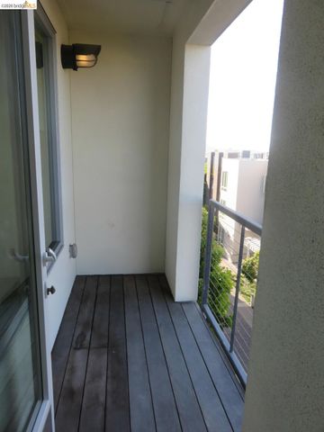 10 Innes Ct 307, San Francisco, CA 94124
