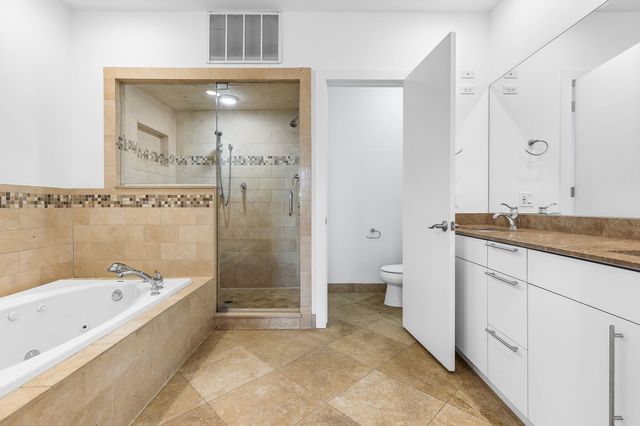914 W Hubbard Street 105, Chicago, IL 60622