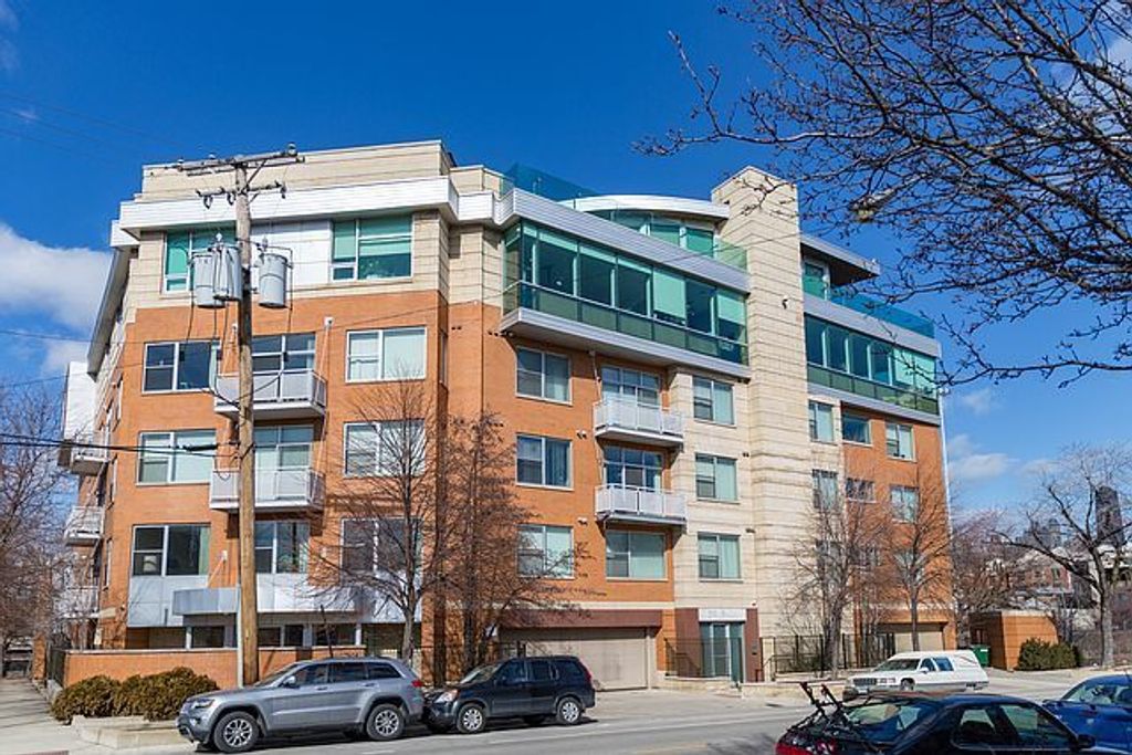 914 W Hubbard Street 105, Chicago, IL 60622