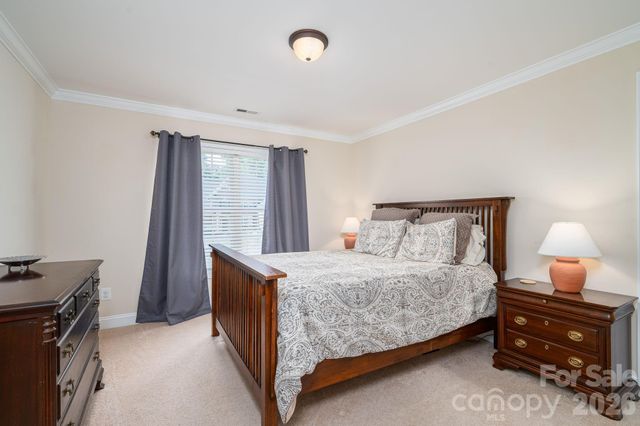 4708 McDade Lane, Gastonia, NC 28056