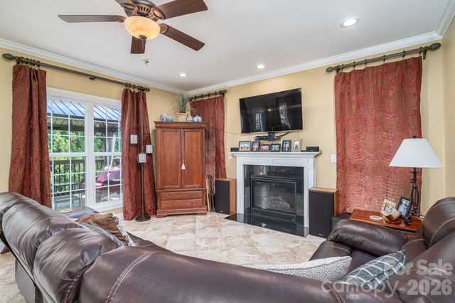 4708 McDade Lane, Gastonia, NC 28056