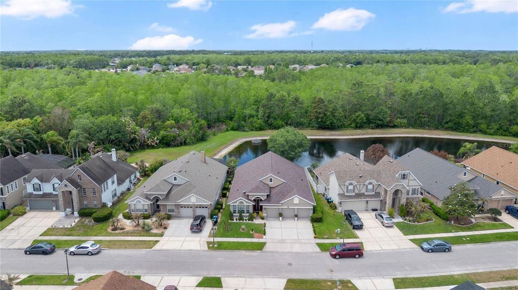 Image 29 of property listing at 2056 AUTUMN VIEW DRIVE, Orlando, FL 32825