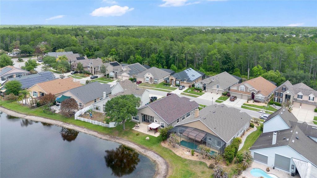 Image 30 of property listing at 2056 AUTUMN VIEW DRIVE, Orlando, FL 32825