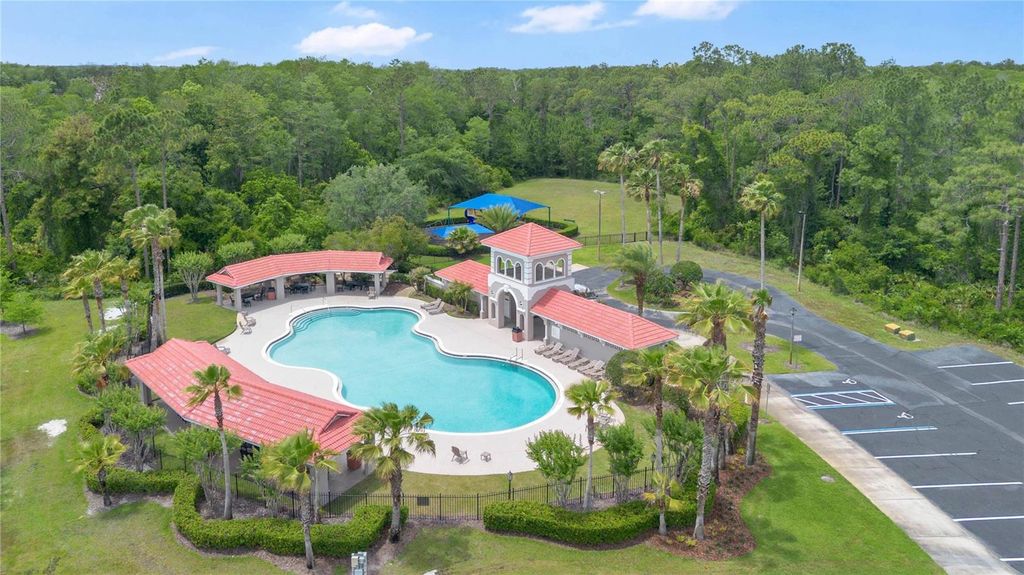 Image 34 of property listing at 2056 AUTUMN VIEW DRIVE, Orlando, FL 32825