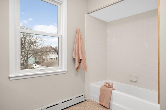 3606 Pleasant Avenue, Minneapolis, MN 55409