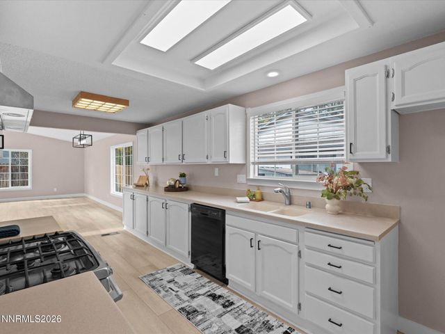 3075 Round Mountain Road, Sparks, NV 89434
