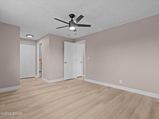 3075 Round Mountain Road, Sparks, NV 89434