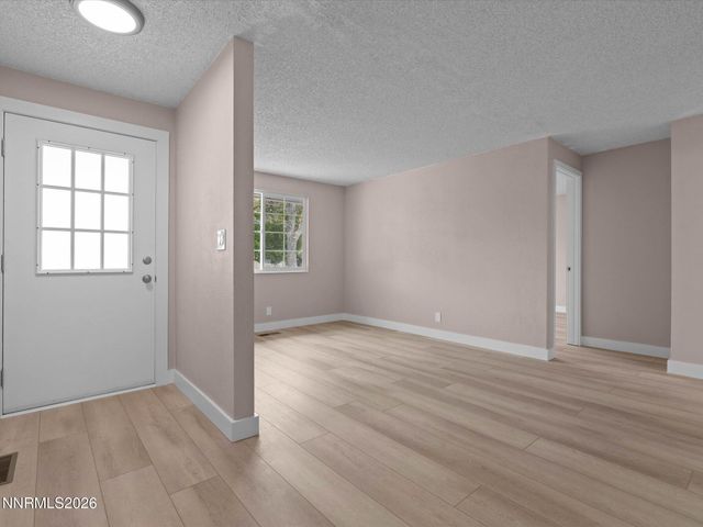 3075 Round Mountain Road, Sparks, NV 89434