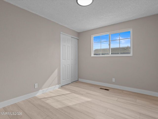 3075 Round Mountain Road, Sparks, NV 89434