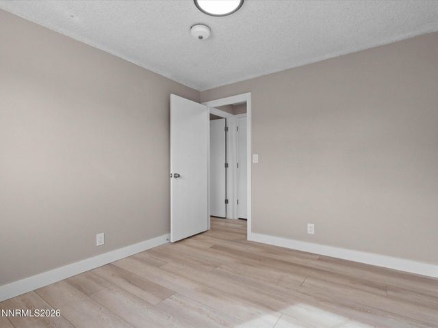 3075 Round Mountain Road, Sparks, NV 89434