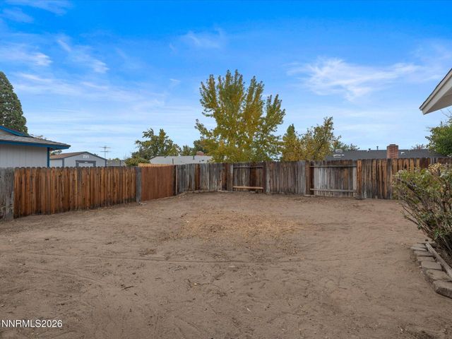 3075 Round Mountain Road, Sparks, NV 89434