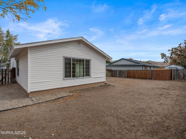3075 Round Mountain Road, Sparks, NV 89434