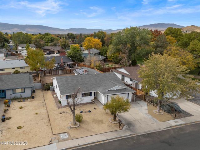 3075 Round Mountain Road, Sparks, NV 89434