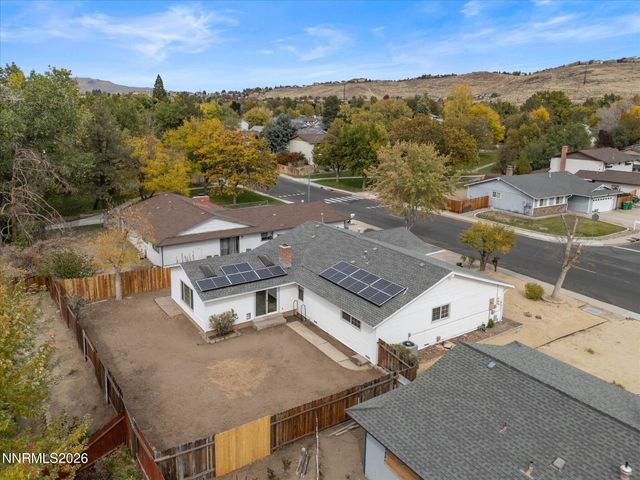 3075 Round Mountain Road, Sparks, NV 89434