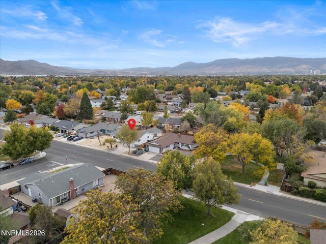 3075 Round Mountain Road, Sparks, NV 89434