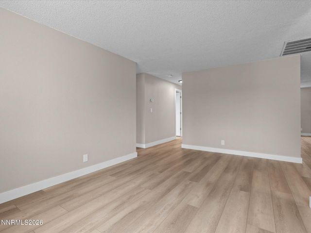 3075 Round Mountain Road, Sparks, NV 89434