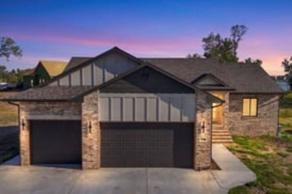 4818 W Calvert St, Wichita, KS 67215