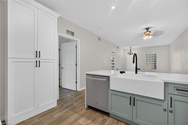 8555 Bernwood Cove LOOP 107, Fort Myers, FL 33966