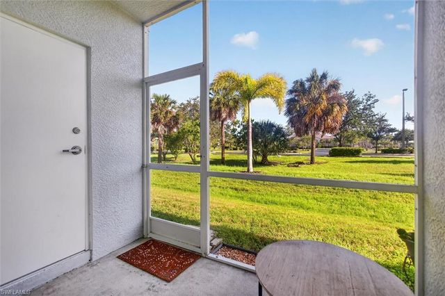 8555 Bernwood Cove LOOP 107, Fort Myers, FL 33966