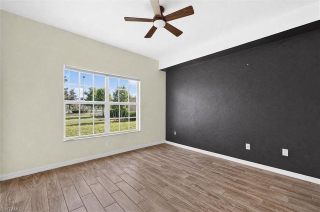 8555 Bernwood Cove LOOP 107, Fort Myers, FL 33966