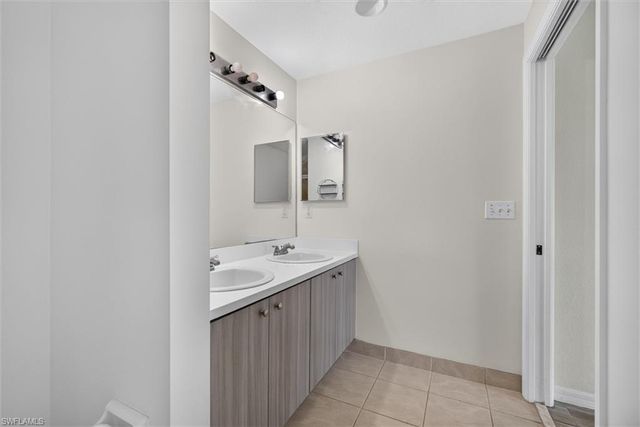 8555 Bernwood Cove LOOP 107, Fort Myers, FL 33966