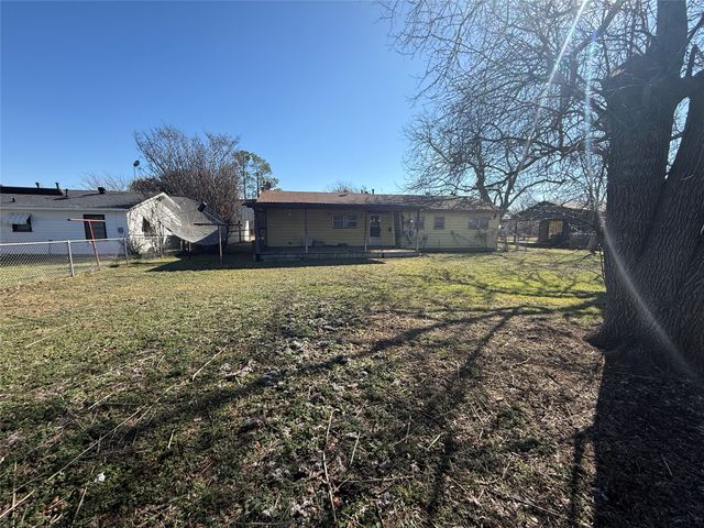 418 Pecan Street, Clyde, TX 79510