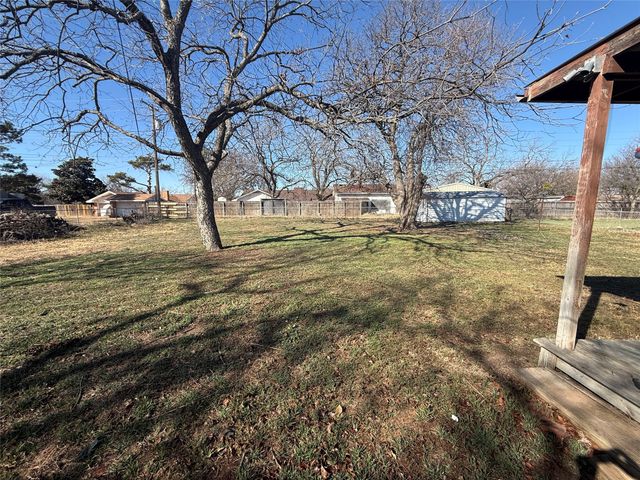 418 Pecan Street, Clyde, TX 79510