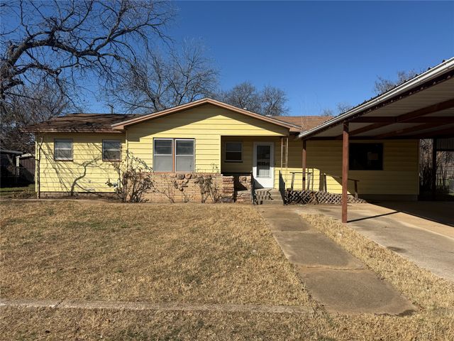 418 Pecan Street, Clyde, TX 79510