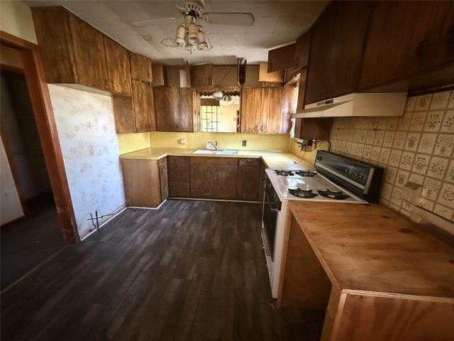 418 Pecan Street, Clyde, TX 79510