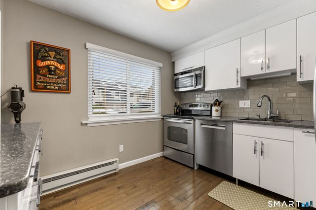 199 Gregory Boulevard I4, Norwalk, CT 06855