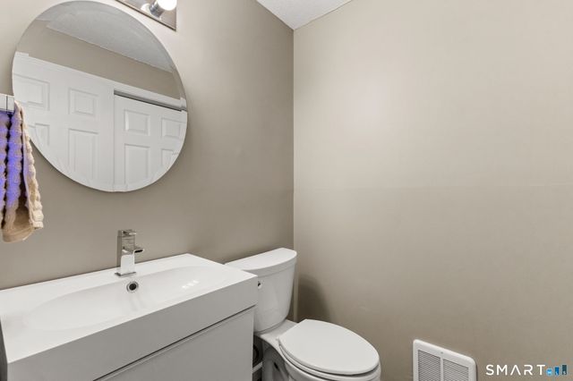 199 Gregory Boulevard I4, Norwalk, CT 06855