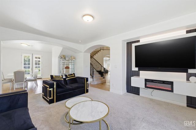 2510 Edingal Drive, Bakersfield, CA 93311