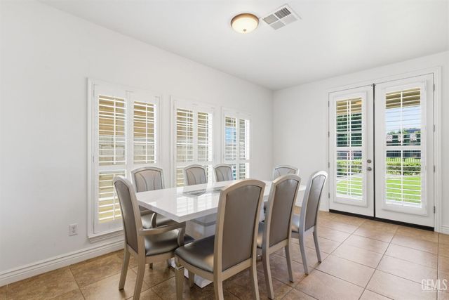 2510 Edingal Drive, Bakersfield, CA 93311