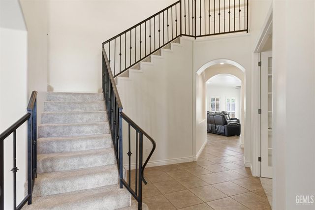 2510 Edingal Drive, Bakersfield, CA 93311
