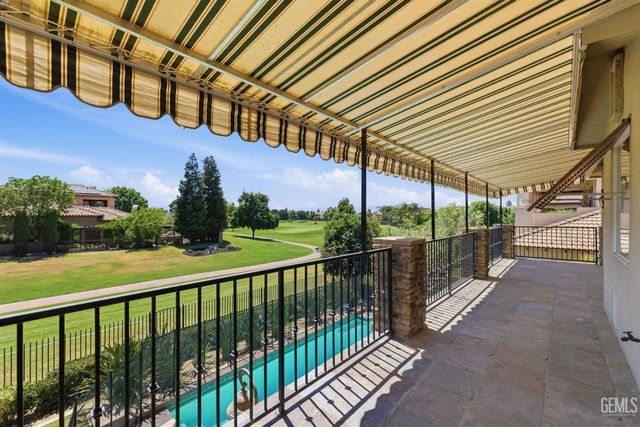 2510 Edingal Drive, Bakersfield, CA 93311