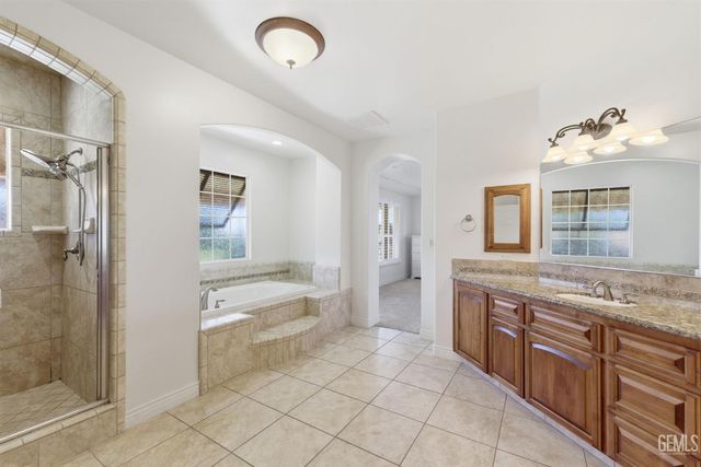 2510 Edingal Drive, Bakersfield, CA 93311