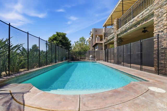 2510 Edingal Drive, Bakersfield, CA 93311