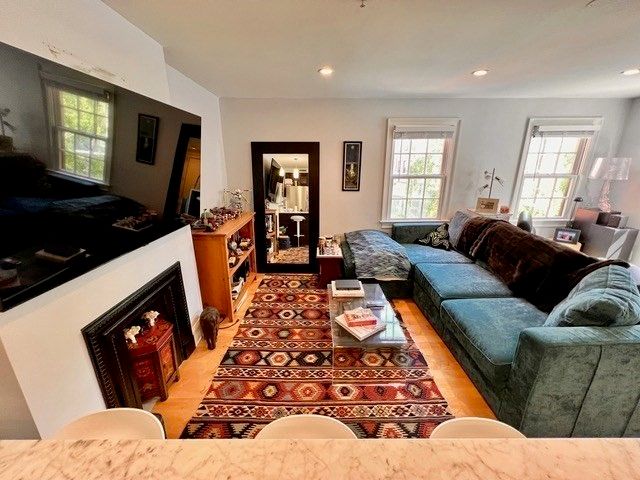 14 Lindall Pl, Boston, MA 02114