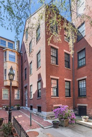 14 Lindall Pl, Boston, MA 02114