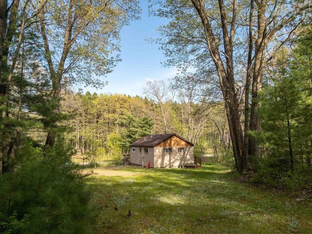 N9193 Becker Road, Westfield, WI 53964