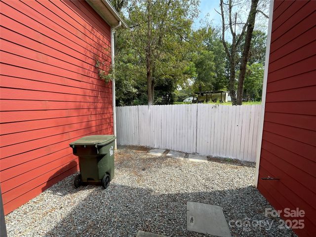 14112 Garden District Row, Huntersville, NC 28078