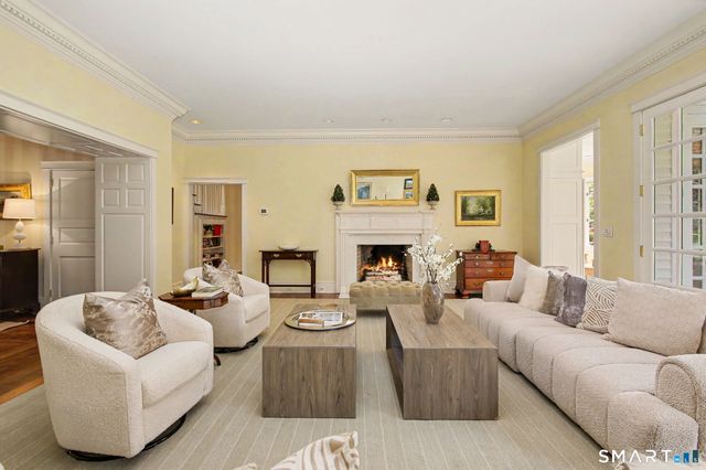 537 Oenoke Ridge, New Canaan, CT 06840